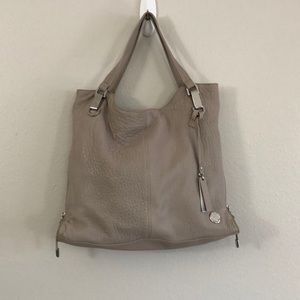 Vince Camuto Grey Leather Riley handbag/pu…